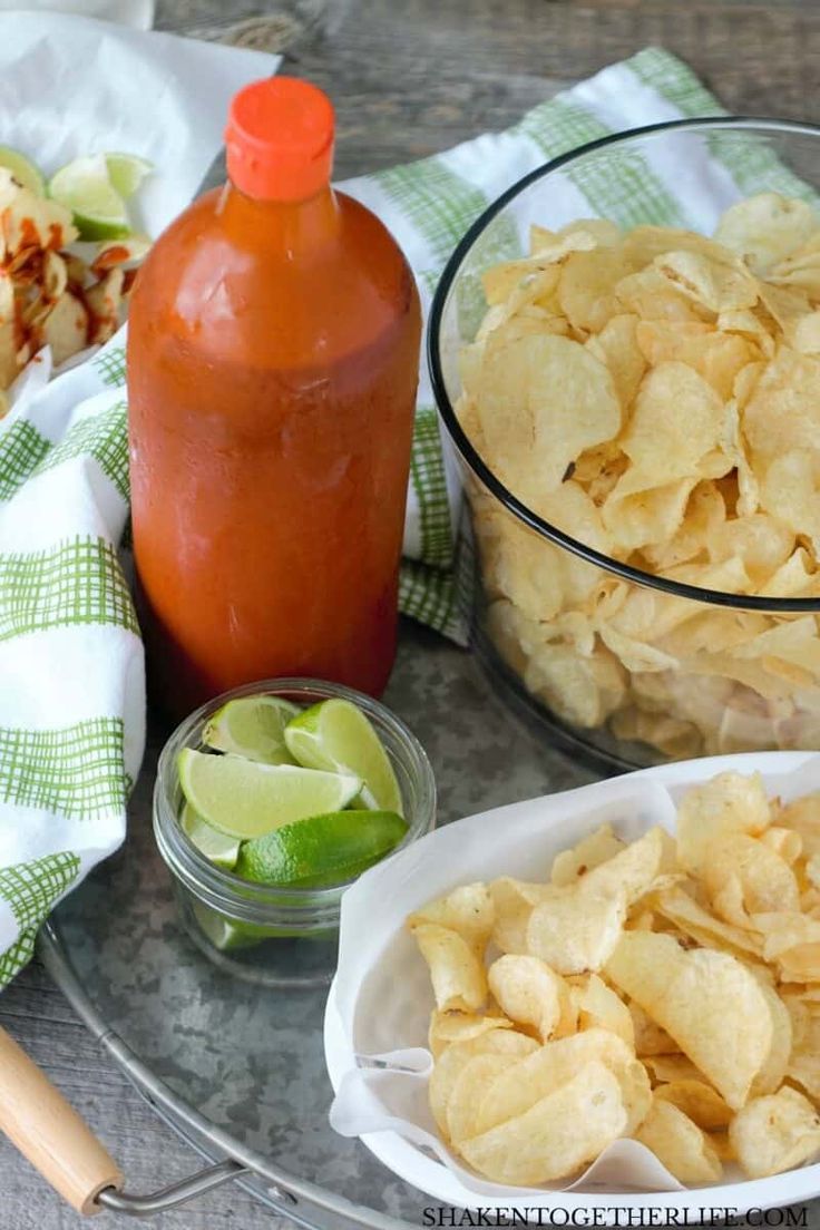 PAPAS NATURALES CON SALSA